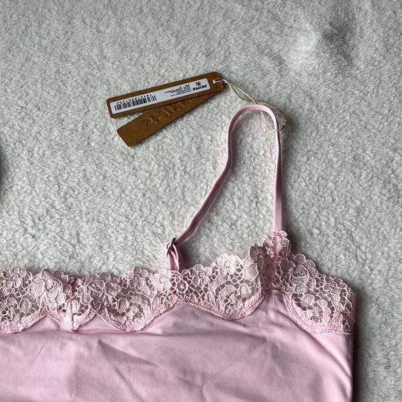 SKIMS  Fits Everybody Lace-trimmed Stretch-jersey Thong Bodysuit - Picture 3 of 11